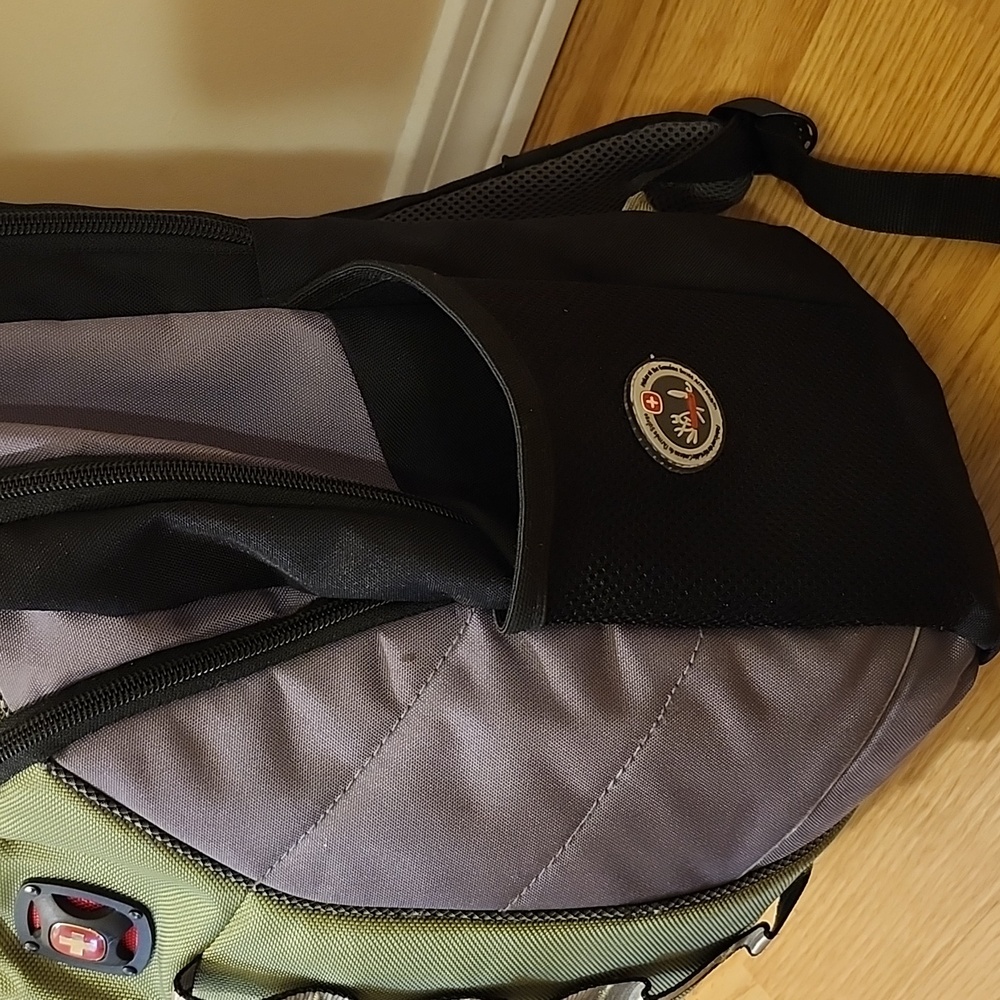 Swiss Gear Backpack - image 5